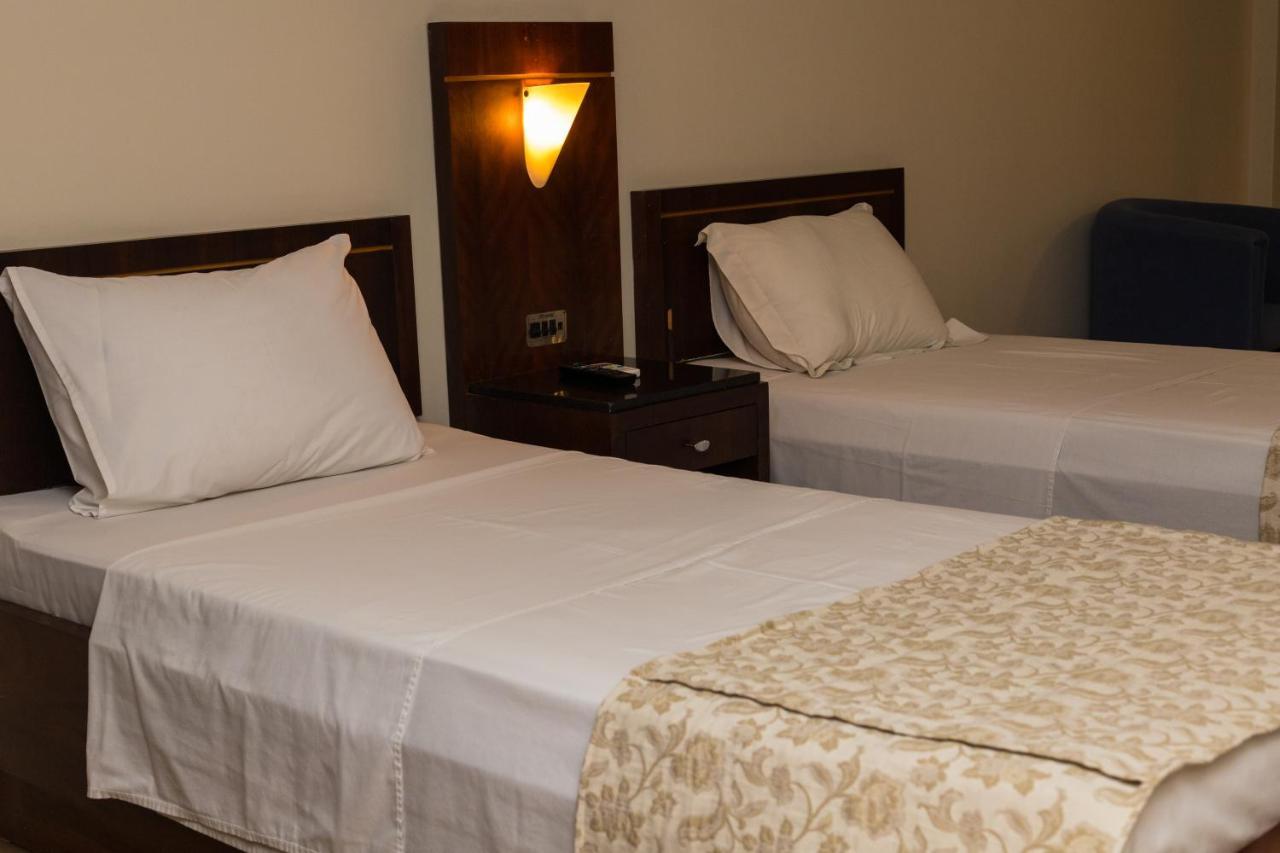 Elo Hotels Express Маринга Экстерьер фото